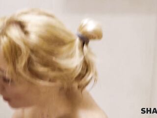 SHAME4K. Guy’s fantasy comes true when he screws stepmom’s mature bestie
