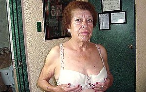 HelloGrannY Slideshow Collected Latin Granny Pics