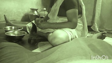 Indian wife vegetable cutting porn