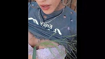 Travesti Brasileira, Sabrina Prezotte pornstar se exibindo e jorrando leite em publico...