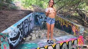 Melia Avelin Shows Off Her Natural Curves Before Outdoor Sex