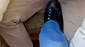 Patadas y escupitajos en el parque