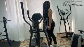 Gym Maintenance Guy Gets a Deepthroat Reward - Natural Beauty