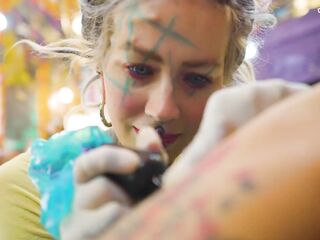 Tattoo Artist Turned Anal Toy – Pornstar Screwed by Her Own Customer