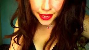 Sizzling amateur bae showing her tits and booty on webcam