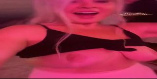 704088638501167105. mp4