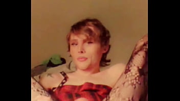 Webcam femboy goddess pulls vibrator out of ass and spreads cheeks