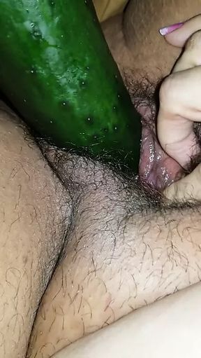 BerryDelixxxious&#039;s husband won&#039;t get her a dildo, so she improvises.
