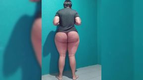 Shemale with a large, thick penis, wanting to have sex and climax.