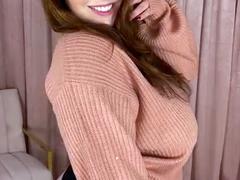Leann amateur beautiful brunette with big boobs