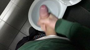 risky! jerking off in a public toilet (23cm) / teen boy / cute boy / hidden