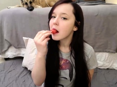 Hot amateur webcam teen masturbates for their fans