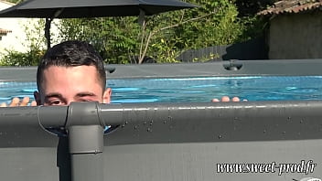 French MILF's ass gets pounded in her garden