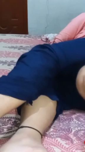 Sagy bhai ne apni he bhan ke Gand mar de. Stepsister and stepbrother Anal sex hindi English   Clip 1