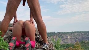 Naughty girlfriend finds a perfect spot for anal creampie