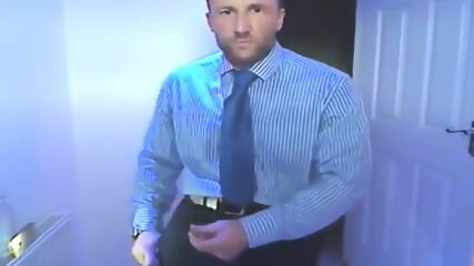 Empresrio Barbudo: Punheta Solo Amadora