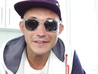 Voyage thrash. Nudist gal unexpectedly sucks blogger's dong