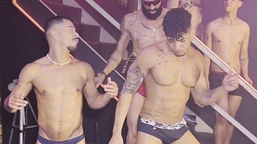 Festa Queen tava pegando fogo de machos gostosos - PART II