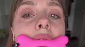 Social Media Creator @vixenvicky @Ball Gag and #Solo #Brunette #Small Tits #Naked film hardcore gratis | Tik.Porn