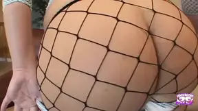 Busty PAWG MILF Velicity Von Moan loud in interracial blowbang