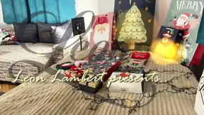 Two girls one guy Christmas Handjob Challenge House Party for fun and precum dripping oily cum