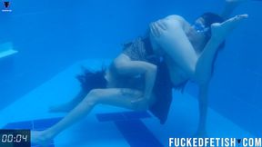 HD Yessica Bunny + Helen Star 69 oral sex horny duo sexy underwater