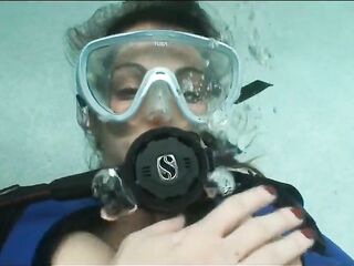 Scuba Regulator Play