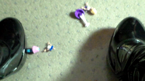 Smashing tinies in boots