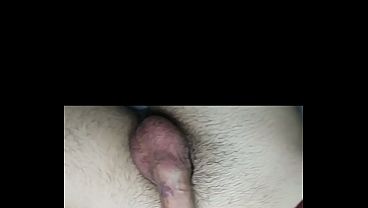 Rapaz com cara de gala de novela veio t&iacute_mido pra tatuar o pau e acabou me beijando na maca
