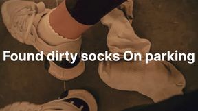 Jogging Back, Found Dirty Socks on Parking Lot – Tried Them On, Walked a Bit & Returned Them!