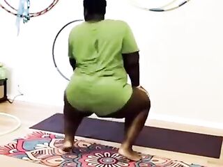 Darksome Skin Big Beautiful Woman Ass Pop