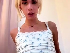 Perfect Shemale Cpiexo Jerking Big Cock