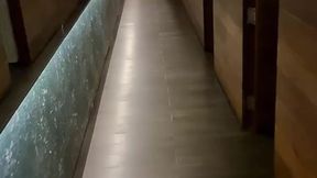 SPA masaje juntos, terminamos follando follando en los vestidores y las empleadas escuchando