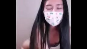 คลิปลับไลฟ์สดทางบ้านสาวเล่นกับควยปลอม