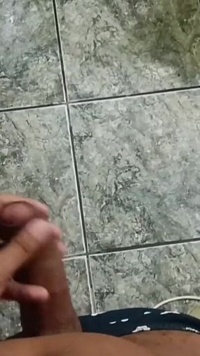 Distracted employee takes cumshot in the ass without knowing