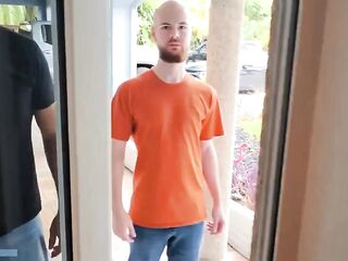 pendeja tetona es follada sin piedad por un hombre mayor