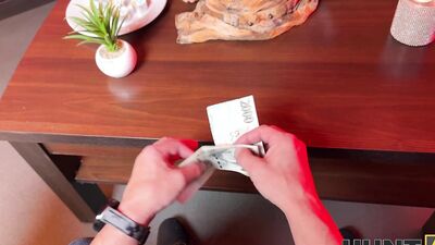 HUNT4K. Hunter ran into a sexy chick in public and fucked her in the fortune-telling salon