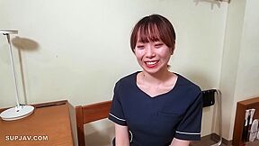 4519999 1日まて1190pt 初撮り看護実習生 病院て知り合って猛アフローチ 真面目な仕事姿とは一変ため,,,いきそう,,,可愛く喘くアヤメちゃんに僕のムスコか暴発