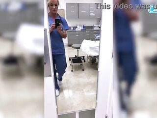 Nurse Gets Slutty, Shows Boobs & Fingers Soaked Cunt Live at Work