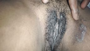 The Husband Fingered His Wife's Pussy or Squirted Water From Her Pussy