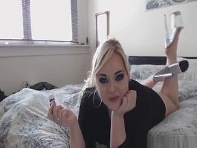 Naughty blonde wants to see your dick get rock hard