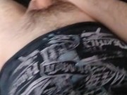 Me corro en el sillón de mi Mejor Amigo