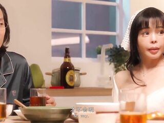 ModelMedia Asia - During the Mid-Autumn Festival reunion, my stepmother and stepsister took my virginity