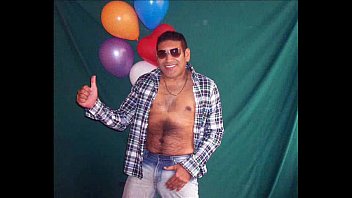 Pel&iacute_cula LOS A&Ntilde_OS PASAN Y YO TE SIGO ESPERANDO