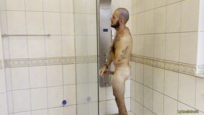 brasileira pornstar natasha rios recebendo um pau grande e bebendo mijo do dotado em bucareste