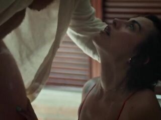 Spouse discovers his Lalin girl wife's infidelity and shows her who's boss by banging her hard