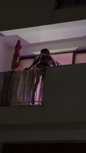 [🔴Rec] 👀ExhiB au Balcon..🎼🎵🎶La Fête du Quartier d'Été..🔈🔉🔊 VaneSsaBiTCHx PariS91
