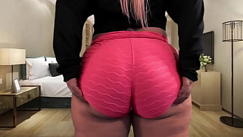 Latina stepmom with a butt that is pure magic | Red thong and bounce that will make you repeat the video