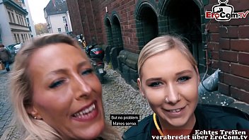 Mature Woman sedcues y. blonde teen for lesbian sex and sedcued her