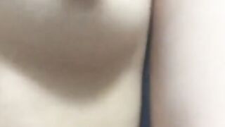 ヒップスイングが美しいハメ撮り騎乗位